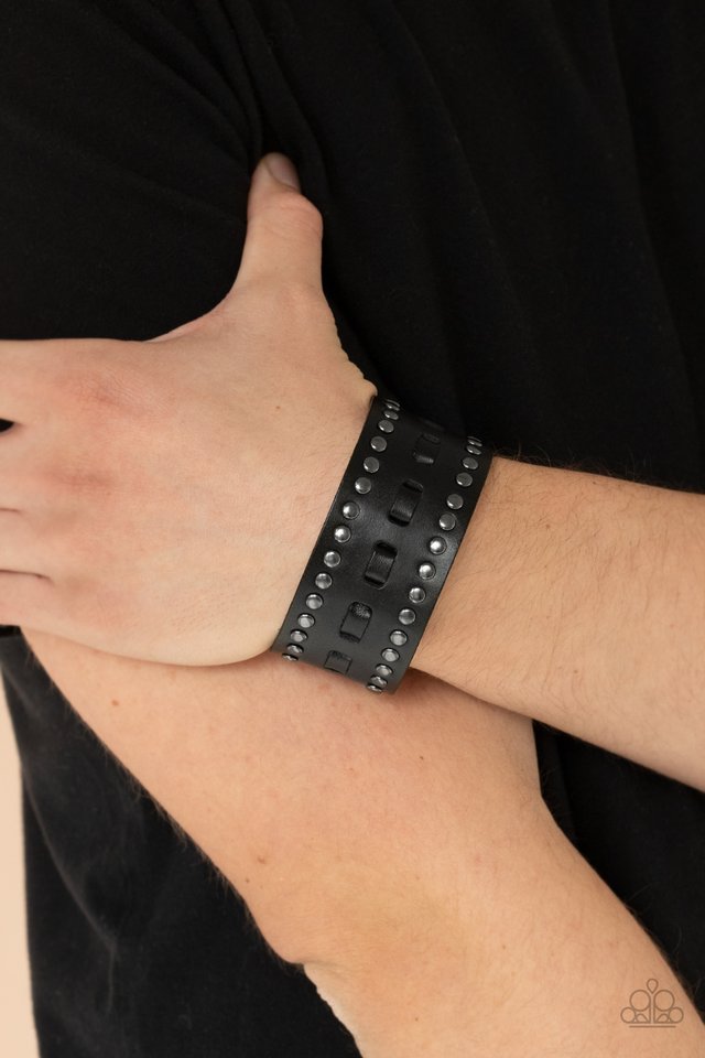 A ROAM With A View - Black - Paparazzi Bracelet Image