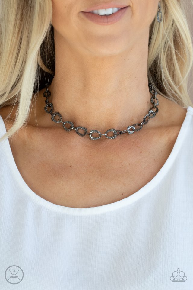 Urban Safari - Black - Paparazzi Necklace Image