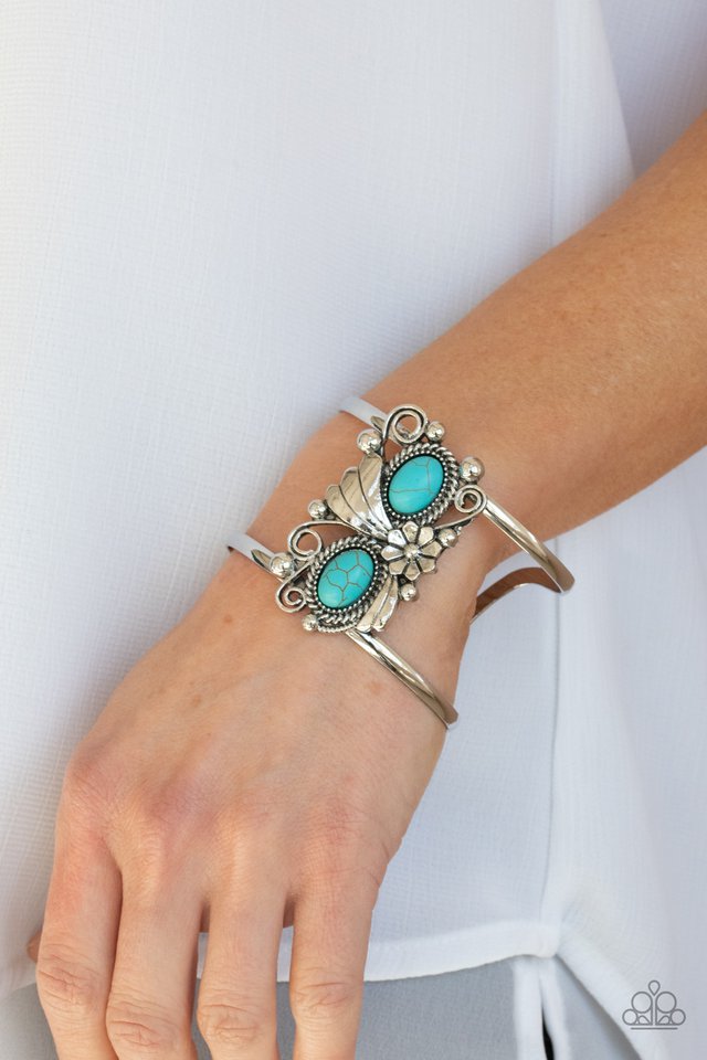 Mojave Flower Girl - Blue - Paparazzi Bracelet Image