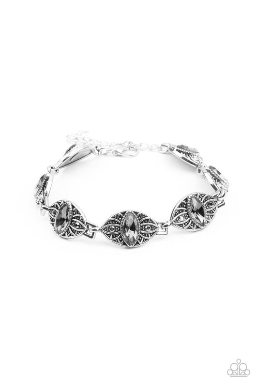 Crown Privilege - Silver - Paparazzi Bracelet Image