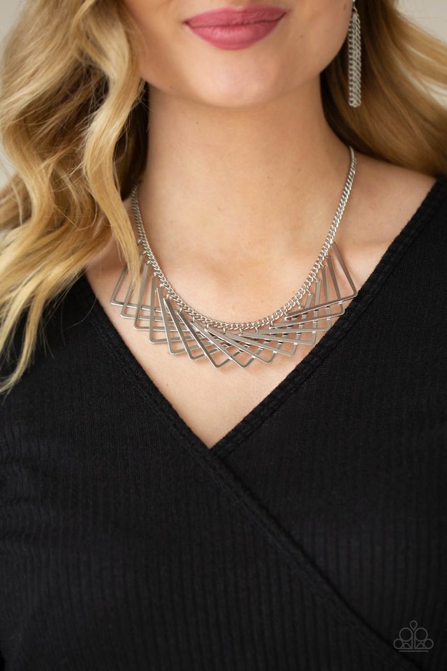 Metro Mirage - Silver - Paparazzi Necklace Image