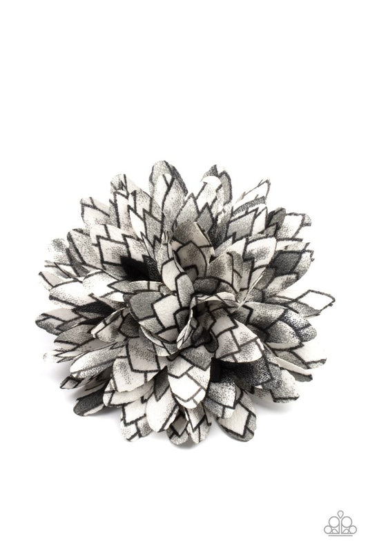 ​Vanguard Gardens - Black - Paparazzi Hair Accessories Image