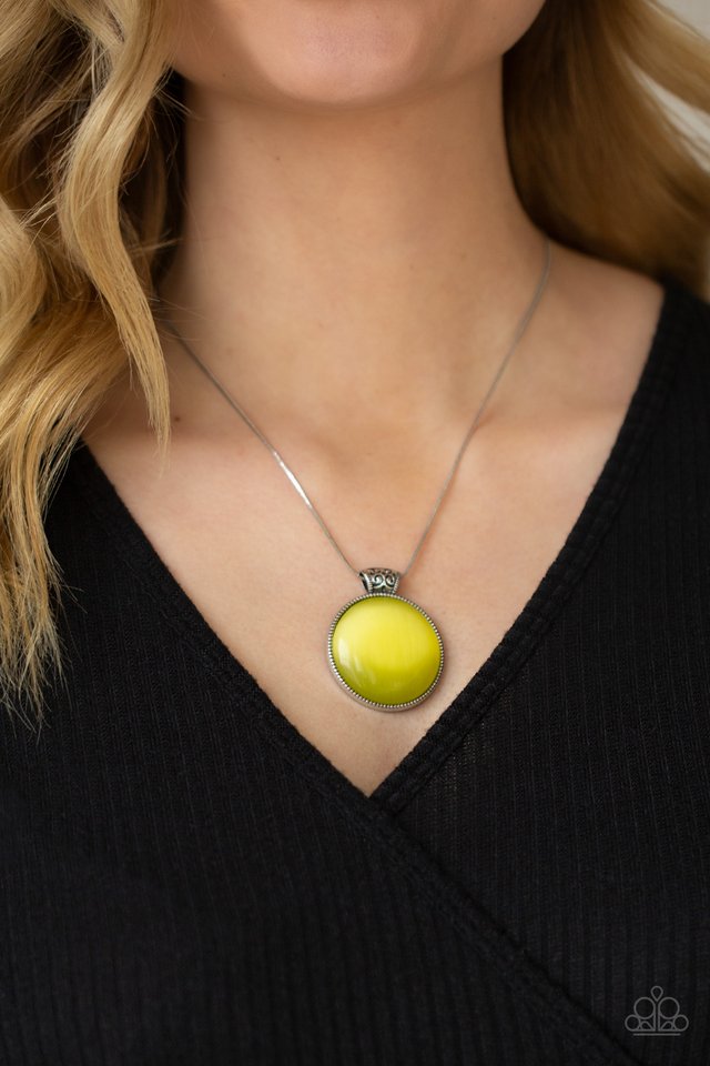 Look Into My Aura - Yellow - Paparazzi Necklace Image