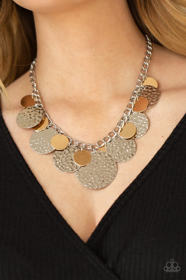 ​Industrial Grade Glamour - Silver - Paparazzi Necklace Image