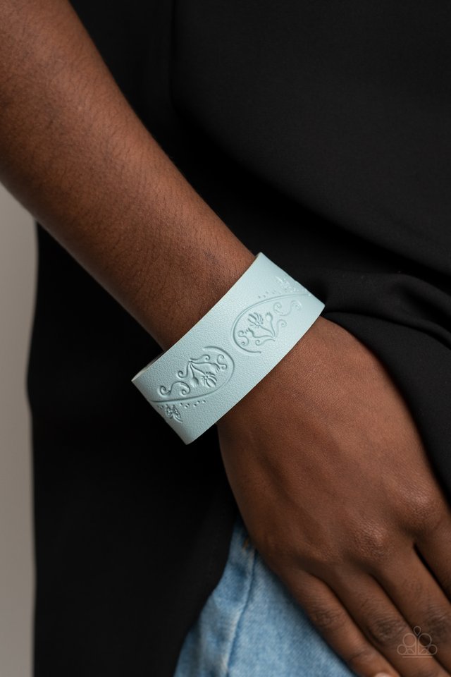 Butterfly Canopy - Blue - Paparazzi Bracelet Image