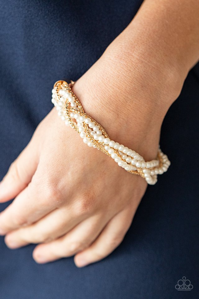 Vintage Variation - Gold - Paparazzi Bracelet Image