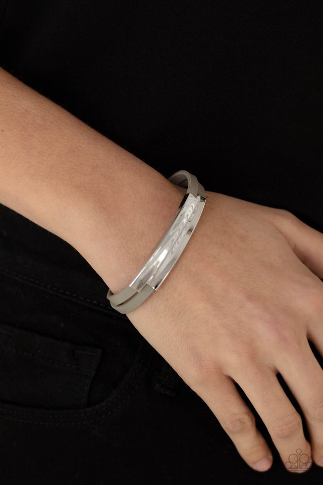 Dangerously Divine - Silver - Paparazzi Bracelet Image