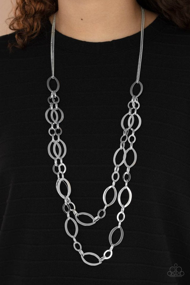 The OVAL-achiever - Silver - Paparazzi Necklace Image