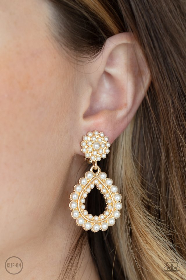 Discerning Droplets - Gold - Paparazzi Earring Image