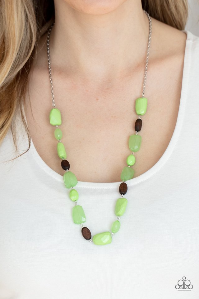 Meadow Escape - Green - Paparazzi Necklace Image