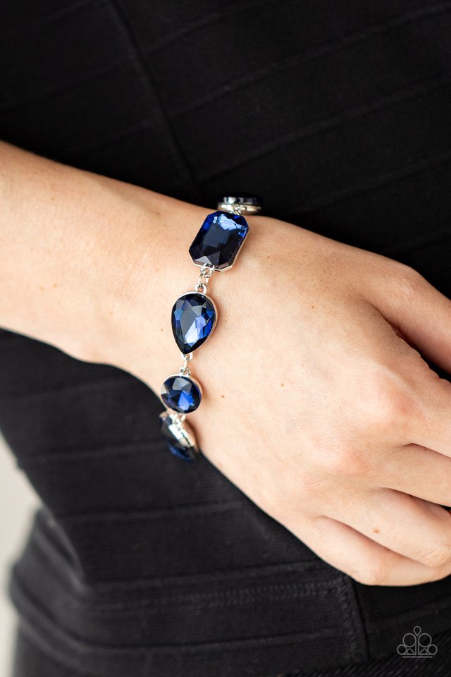 Cosmic Treasure Chest - Blue - Paparazzi Bracelet Image