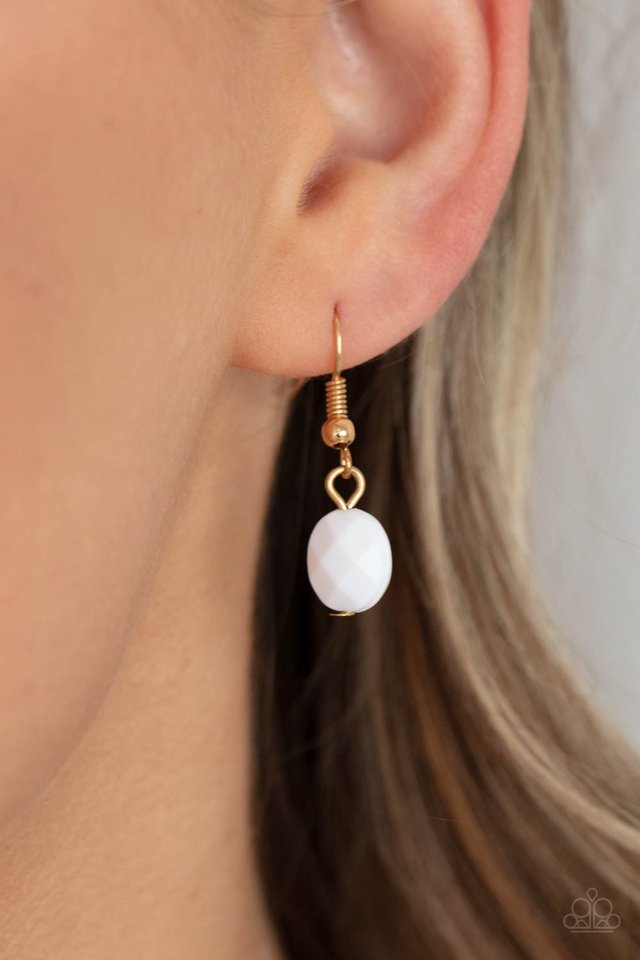 ​Glossy Glamorous - White - Paparazzi Necklace Image