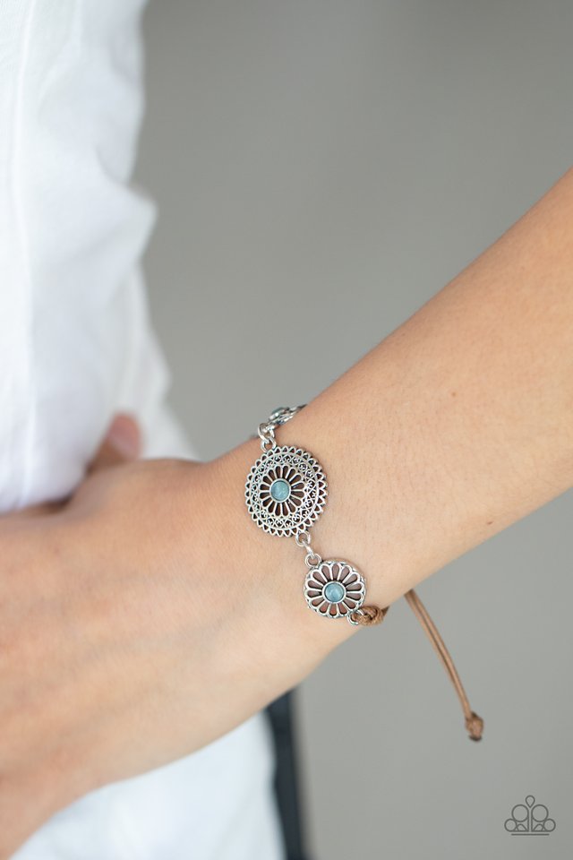Bohemian Botany - Blue - Paparazzi Bracelet Image