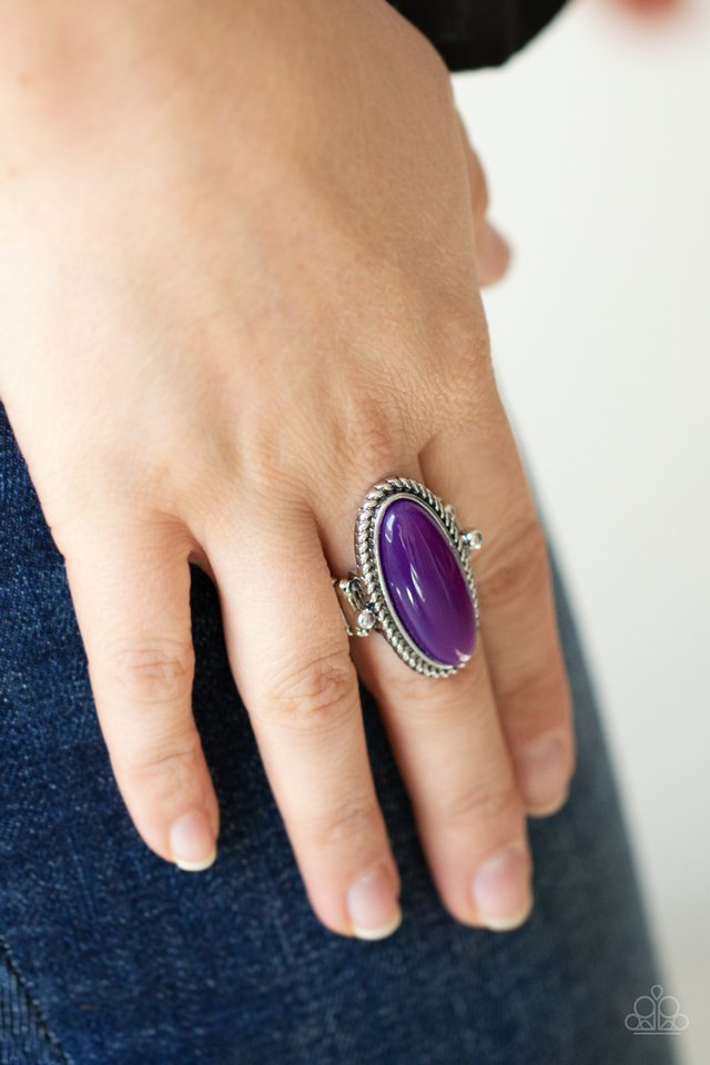 Oval Oasis - Purple - Paparazzi Ring Image