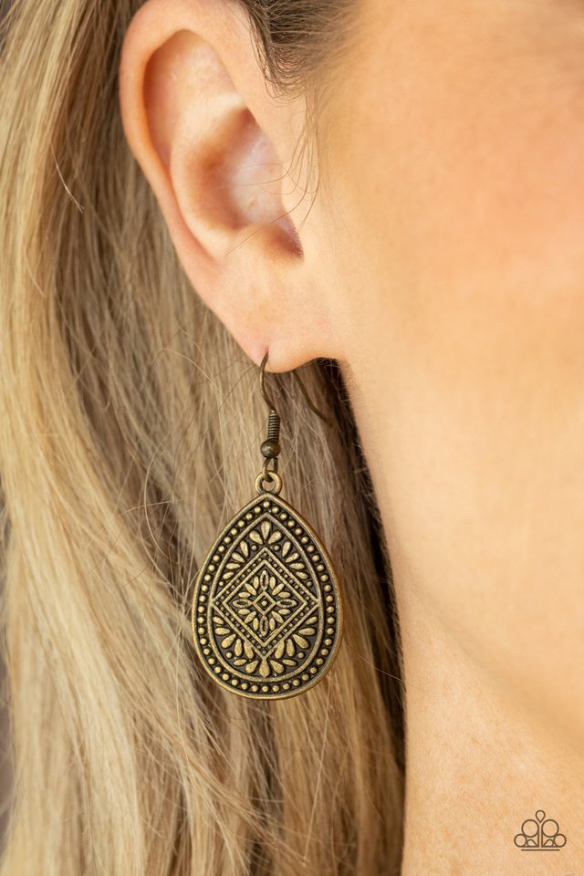 Mayan Mecca - Brass - Paparazzi Earring Image