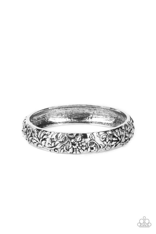 Victorian Meadow - Silver - Paparazzi Bracelet Image