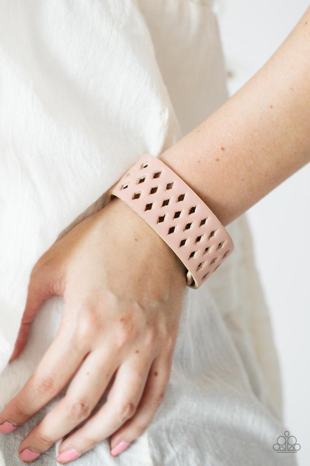 ​Glamp Champ - Pink - Paparazzi Bracelet Image