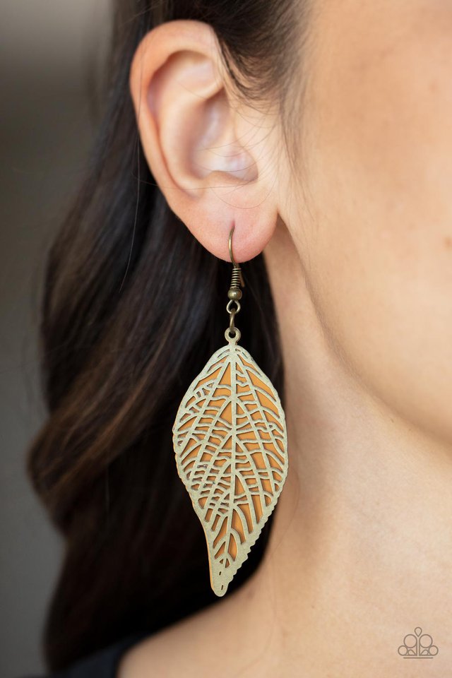 ​Leafy Luxury - Brass - Paparazzi Earring Image