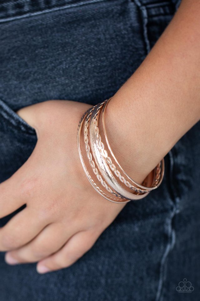 Trophy Texture - Rose Gold - Paparazzi Bracelet Image