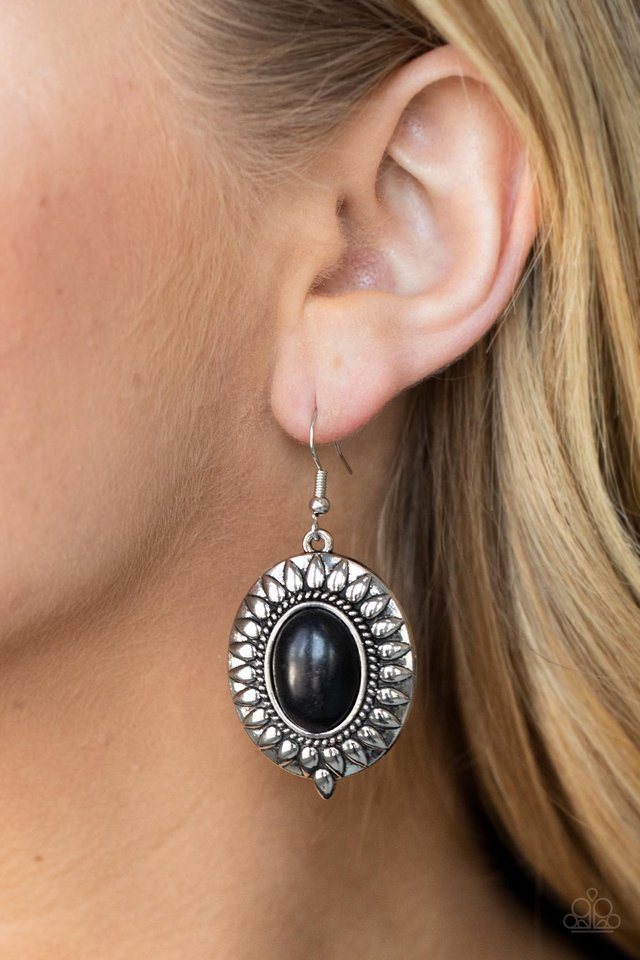 ​Mesa Garden - Black - Paparazzi Earring Image
