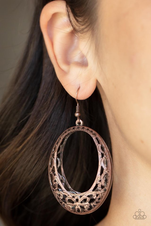 Gardenista Grandeur - Copper - Paparazzi Earring Image