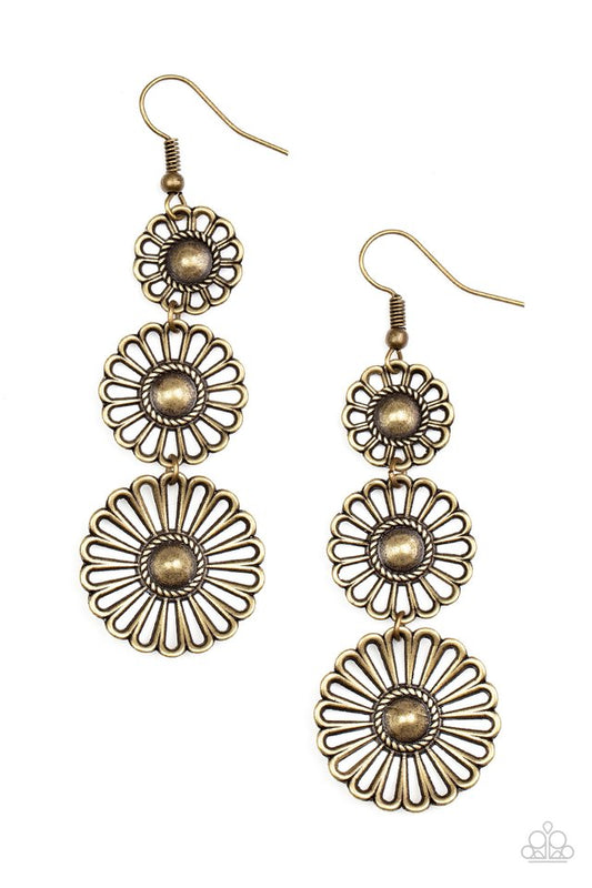 Gazebo Garden - Brass - Paparazzi Earring Image