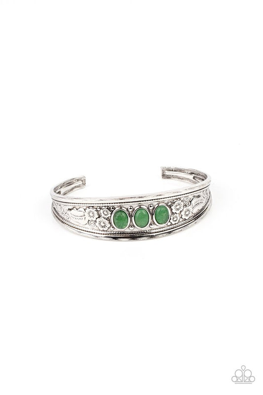 ​Flower Patch Picnic - Green - Paparazzi Bracelet Image