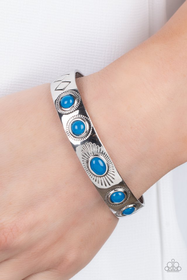 ​Heavenly Horizons - Blue - Paparazzi Bracelet Image