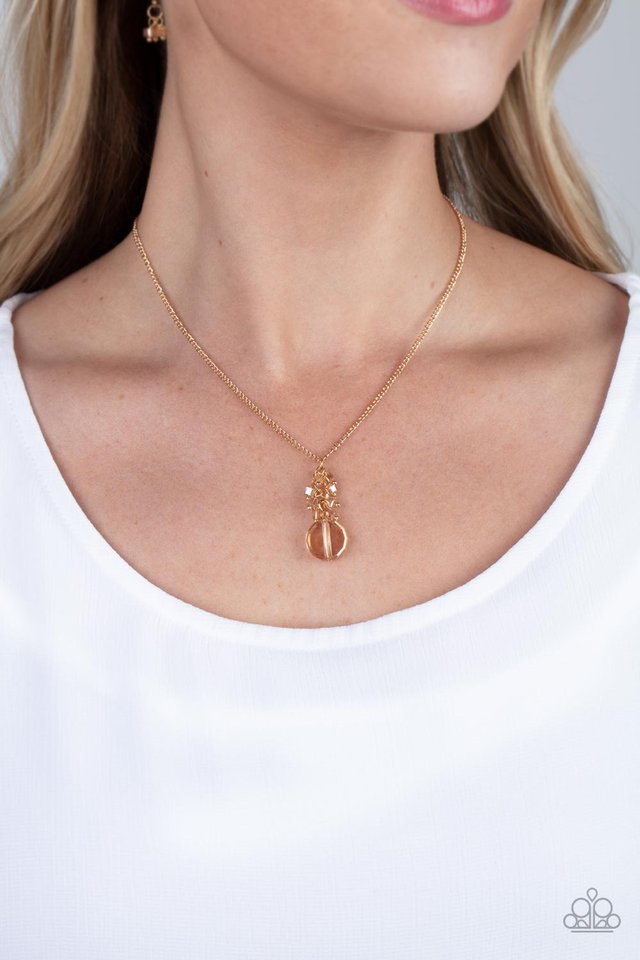 Clustered Candescence - Gold - Paparazzi Necklace Image