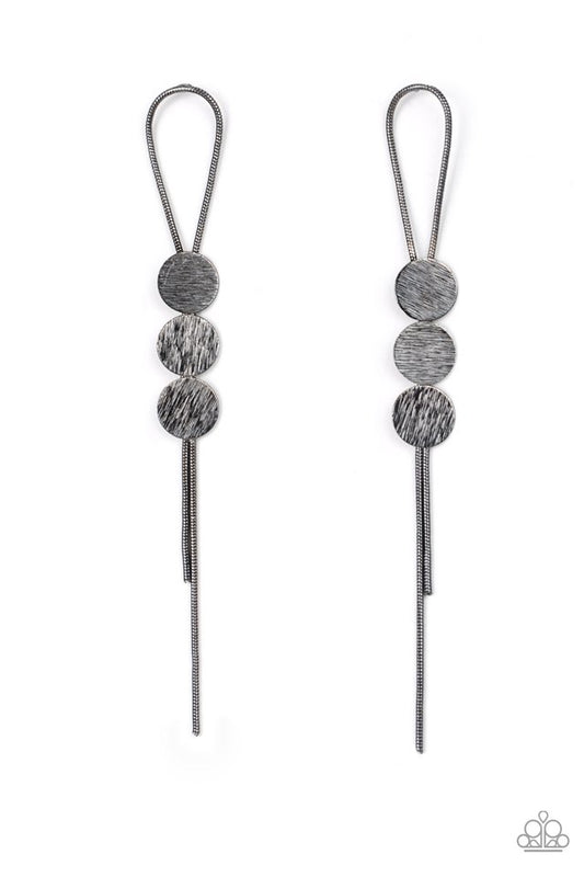​Bolo Beam - Black - Paparazzi Earring Image