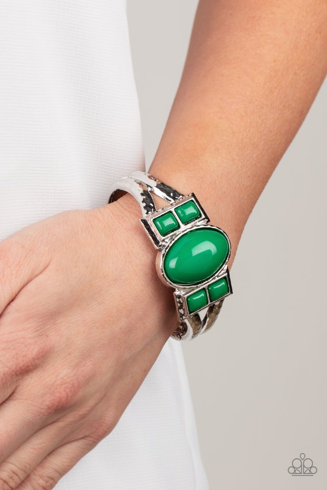 ​A Touch of Tiki - Green - Paparazzi Bracelet Image