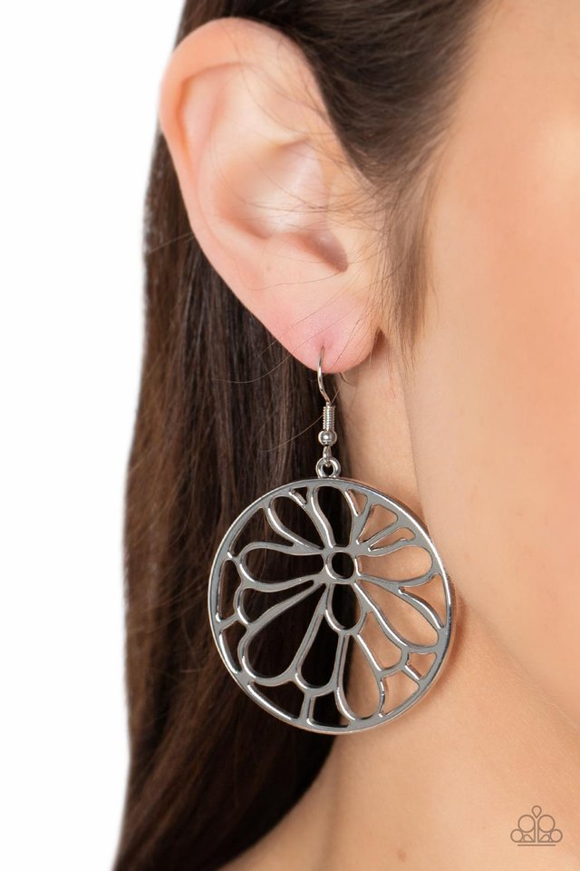 Glowing Glades - Silver - Paparazzi Earring Image