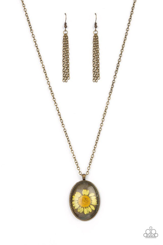 Prairie Passion - Yellow - Paparazzi Necklace Image