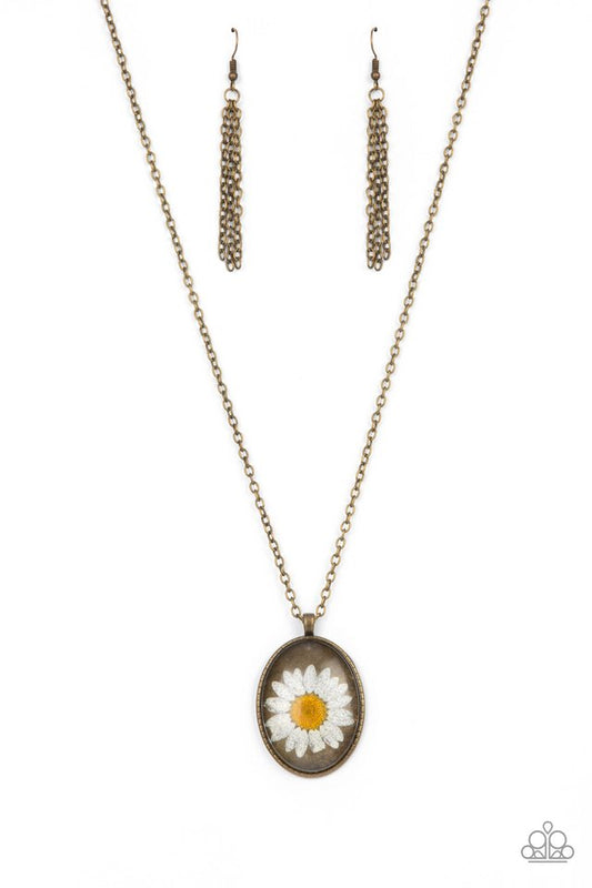 ​Prairie Passion - Brass - Paparazzi Necklace Image