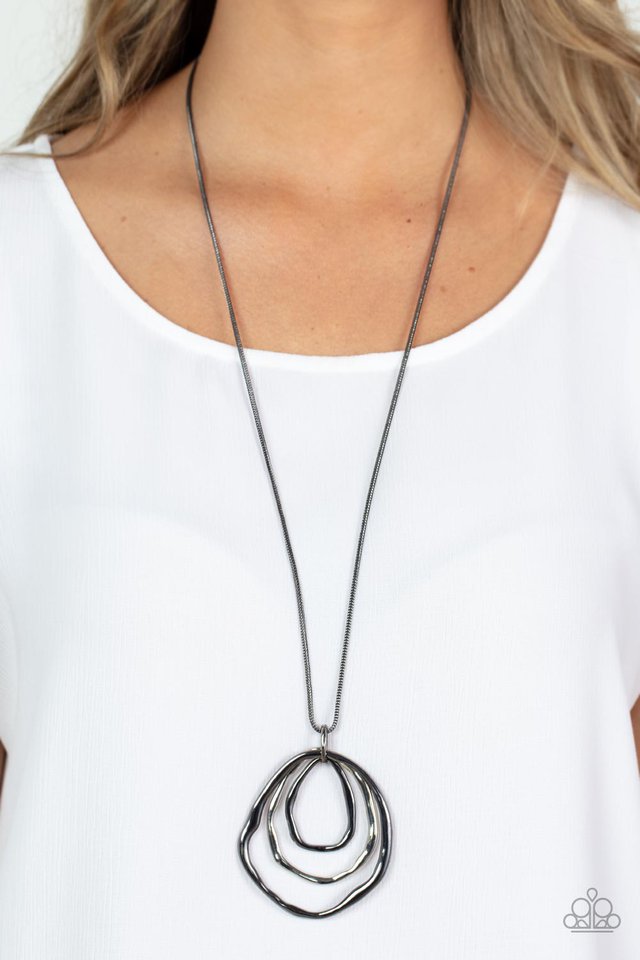 Revamped Relic - Black - Paparazzi Necklace Image