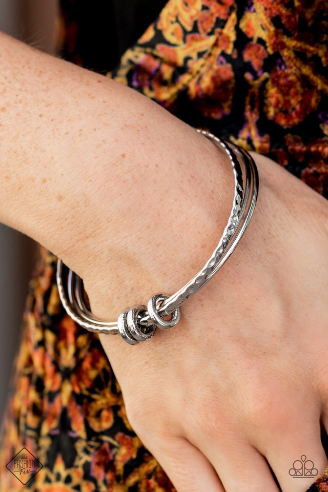 Bauble Bash - Silver - Paparazzi Bracelet Image