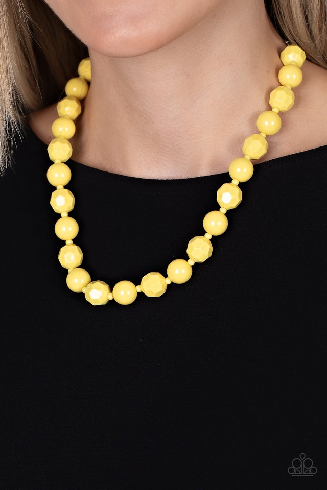 ​Popping Promenade - Yellow - Paparazzi Necklace Image