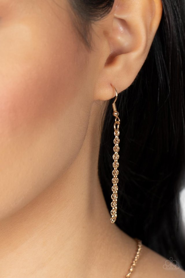 Magic Carpet Cruise - Gold - Paparazzi Necklace Image