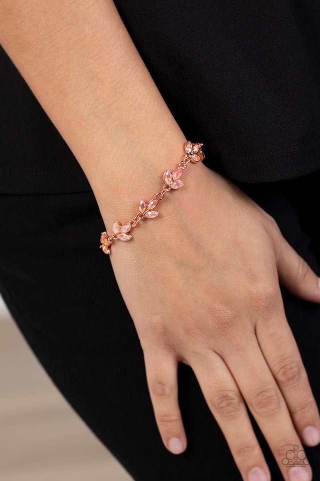 Gala Garland - Copper - Paparazzi Bracelet Image