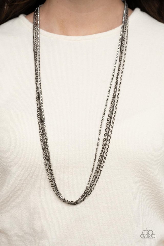 Undauntingly Urban - Black - Paparazzi Necklace Image
