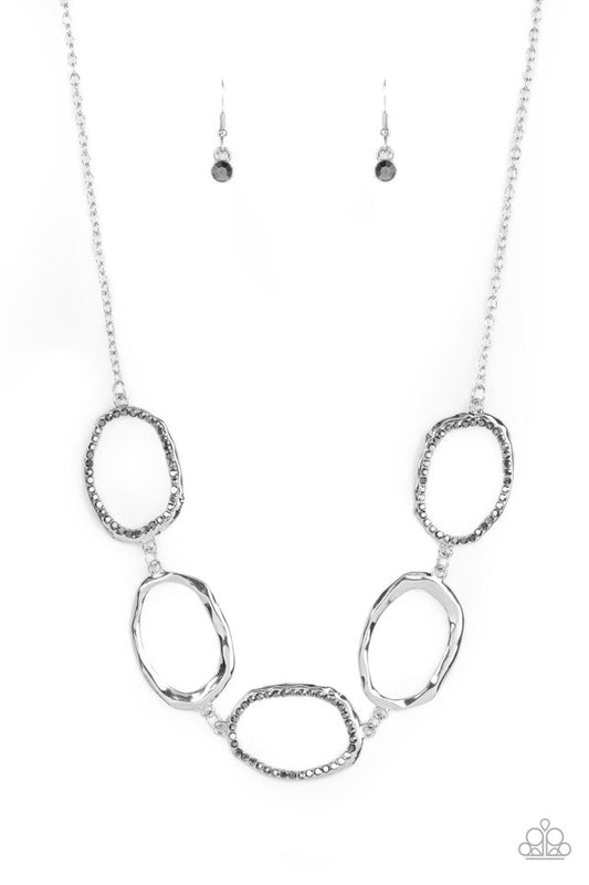 Gritty Go-Getter - Silver - Paparazzi Necklace Image
