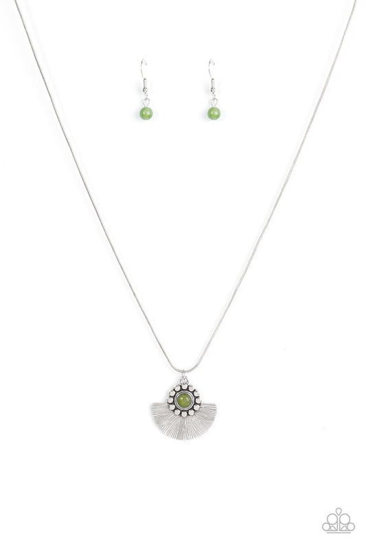 Magnificent Manifestation - Green - Paparazzi Necklace Image