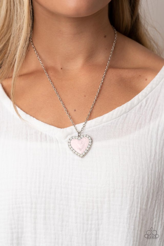Heart Full of Luster - Pink - Paparazzi Necklace Image