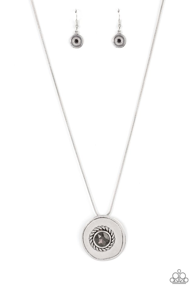 ​Make Me a MEDALLION-aire - Silver - Paparazzi Necklace Image
