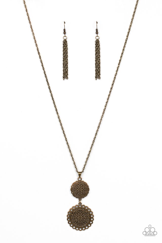 Meet Me At The Garden Gate - Brass - Paparazzi Necklace Image