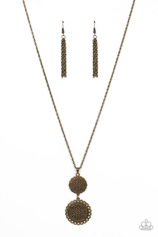 Meet Me At The Garden Gate - Brass - Paparazzi Necklace Image