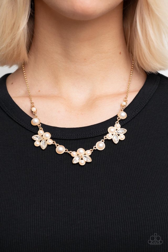 Royally Ever After - Gold - Paparazzi Necklace Image