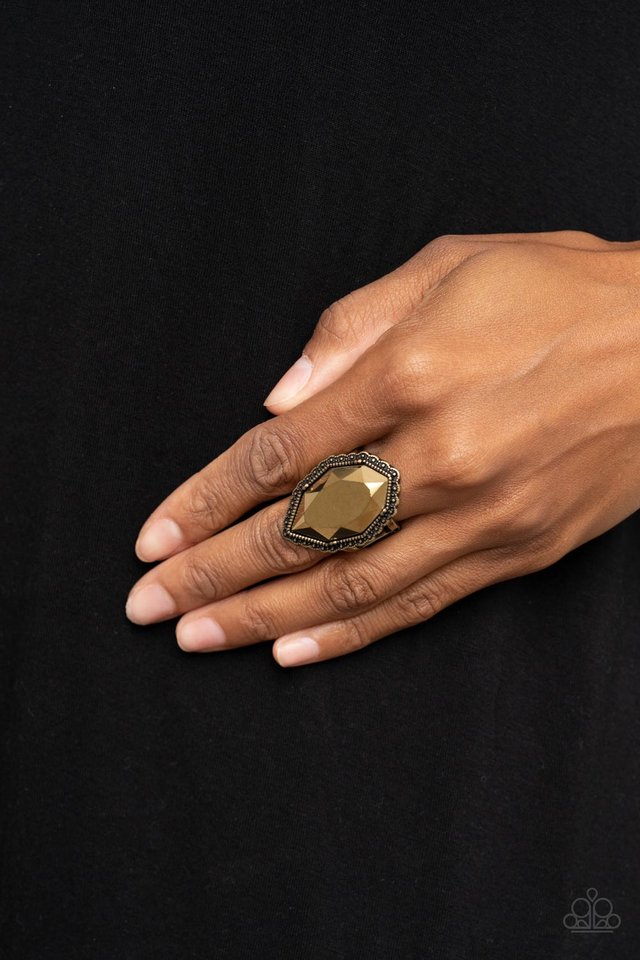 ​Avant-GRANDEUR - Brass - Paparazzi Ring Image