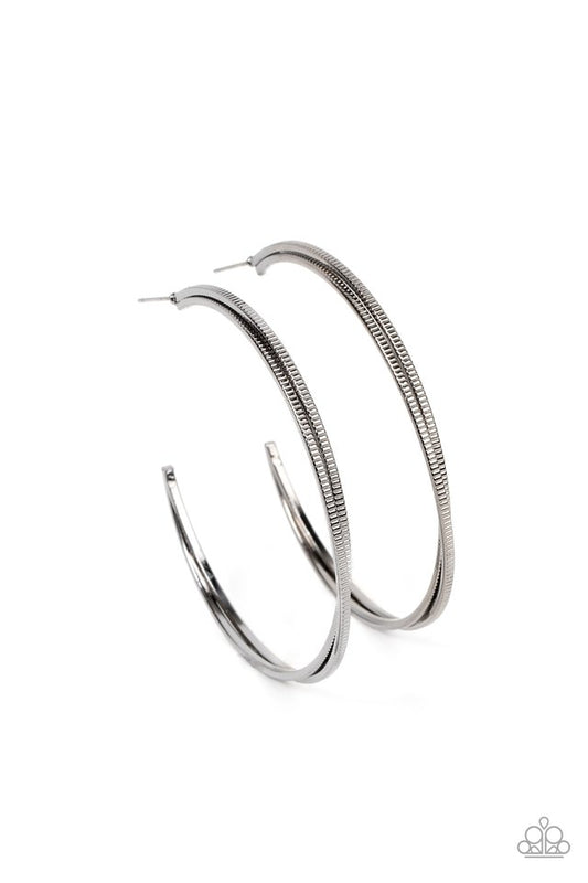 ​Monochromatic Curves - Black - Paparazzi Earring Image