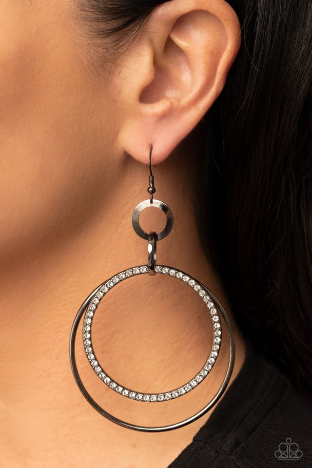 Haute Hysteria - Black - Paparazzi Earring Image